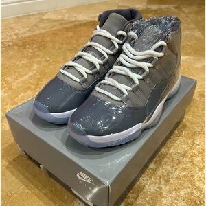 Jordan 11 Retro Cool Gray (2021)